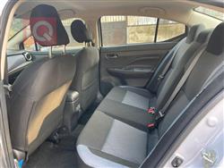 نيسان فيرسا